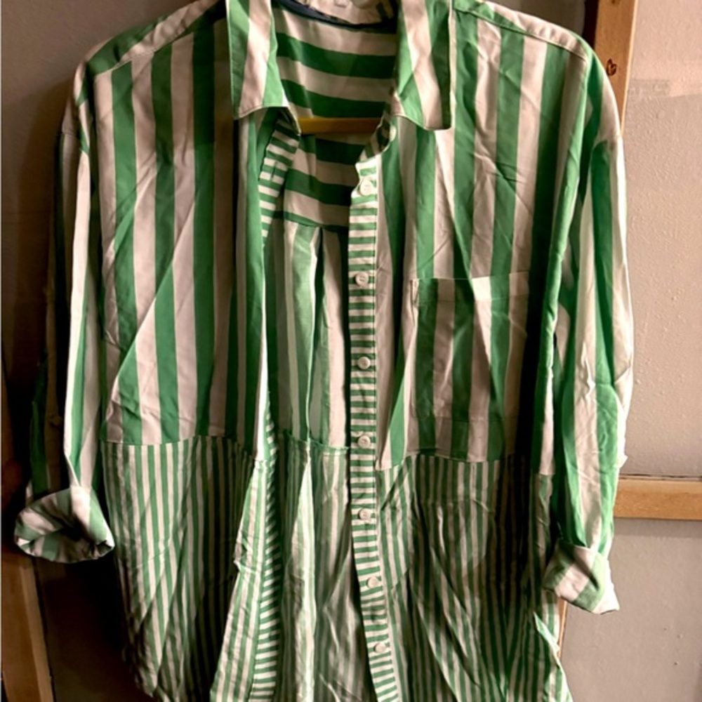 JANE + DELANCEY green/white stripes.100% rayon see pictures 4 all the details💚